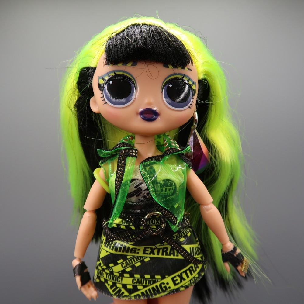 LOL Surprise OMG Remix Rock Fashion Doll BHAD GURL & FAME GIRL w Accessories - Picture 6 of 7
